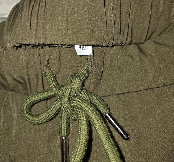 Women's Olive Cargo Pants - Picture 3 of 6